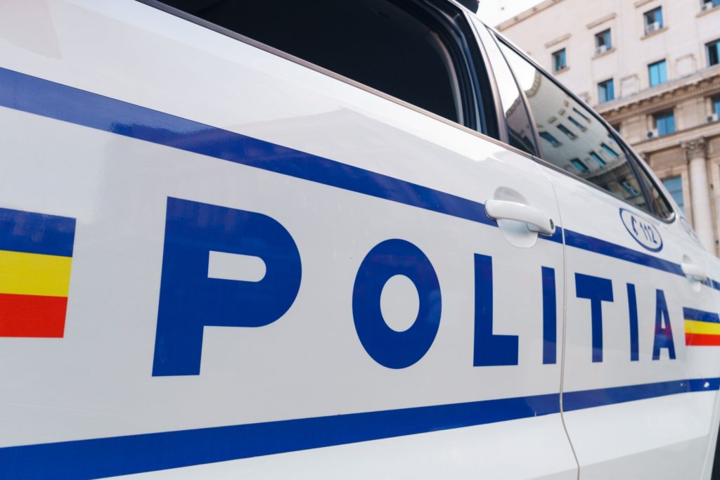 Petrecere cu mai mulți invitați în Ialomița! Distracția a fost întreruptă de polițiști. Invitații au primit amenzi