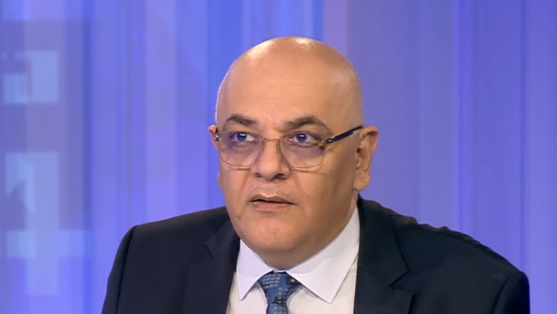 Anunțul făcu de Raed Arafat. Revine declarația pe propria răspundere. Ce români sunt nevoiți să o completeze