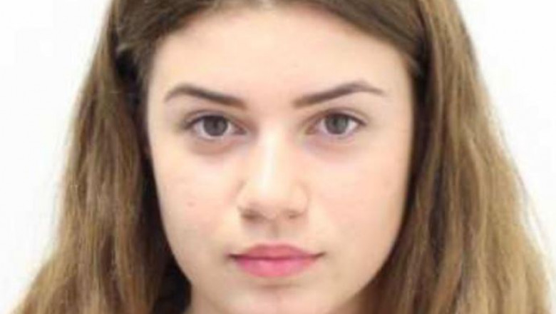 O frumoasă adolescentă de 17 ani, dată dispărută din casa bunicilor, a fost găsită la scurt timp de polițiști