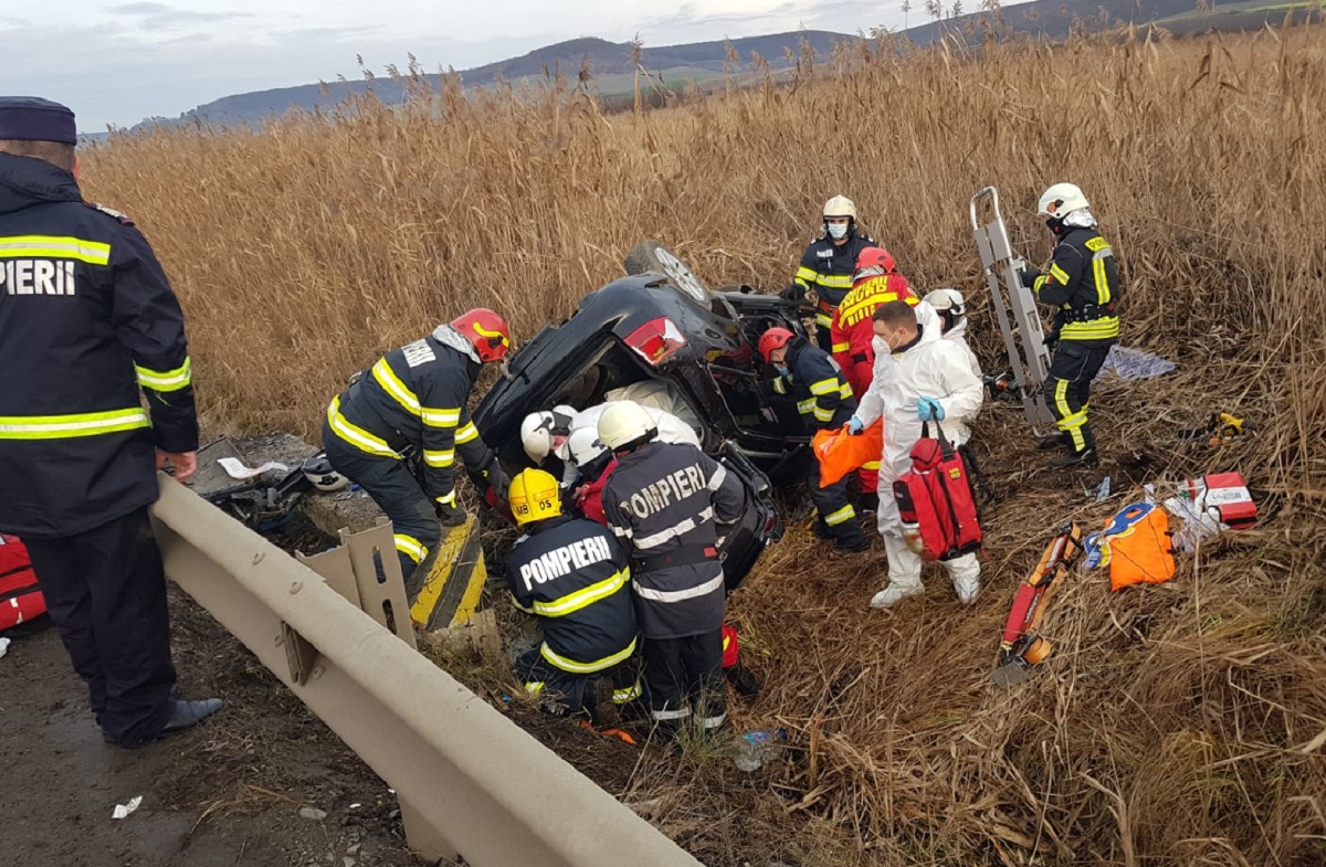 Accident cumplit în Mureș, în a treia zi de Crăciun. O persoană a murit și alte trei au fost rănite