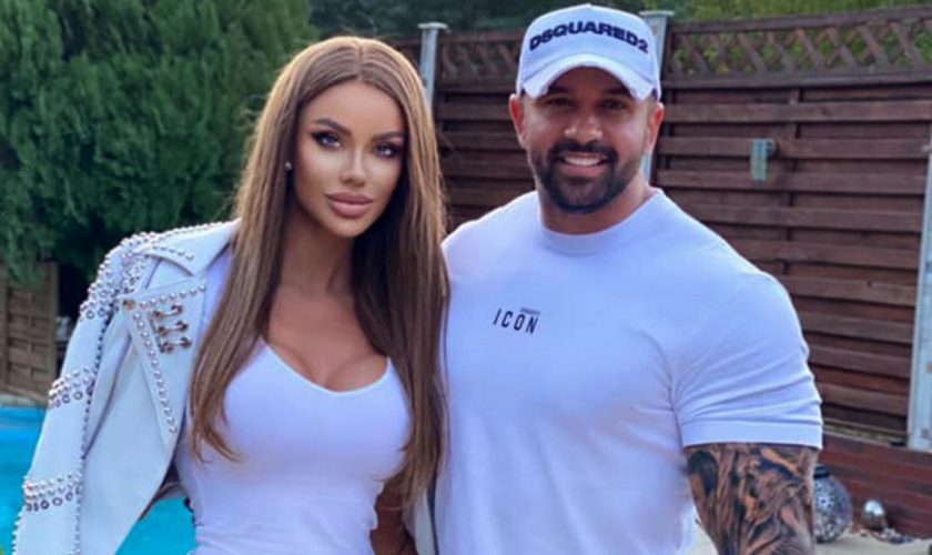 S-au împăcat? Bianca Drăgușanu își promovează ținutele din sezonul rece în casa lui Alex Bodi