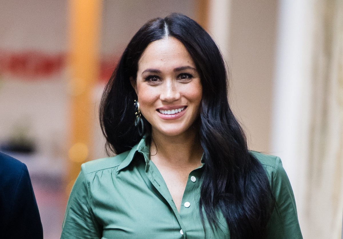 Cele mai importante 5 reguli ale protocolului regal pe care le-a încălcat Meghan Markle. Regina Elisabeta a fost foc și pară!