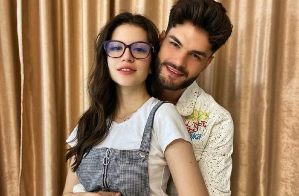 Cleopatra Stratan urmează să devină mămică la 18 ani? De ce se grăbește artista să se mărite cu Edward Sanda