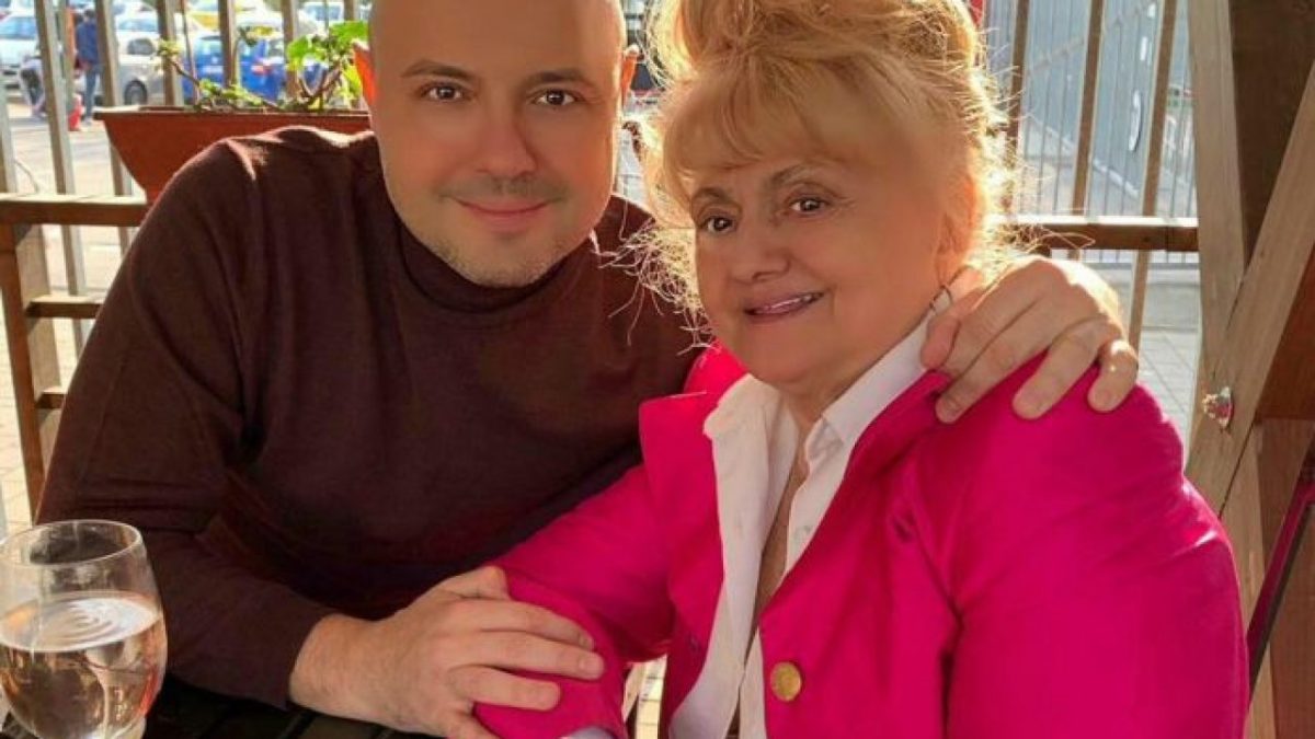 Timpul își spune cuvântul! Imagine surprinzătoare cum mama lui Mihai Mitoșeru. FOTO