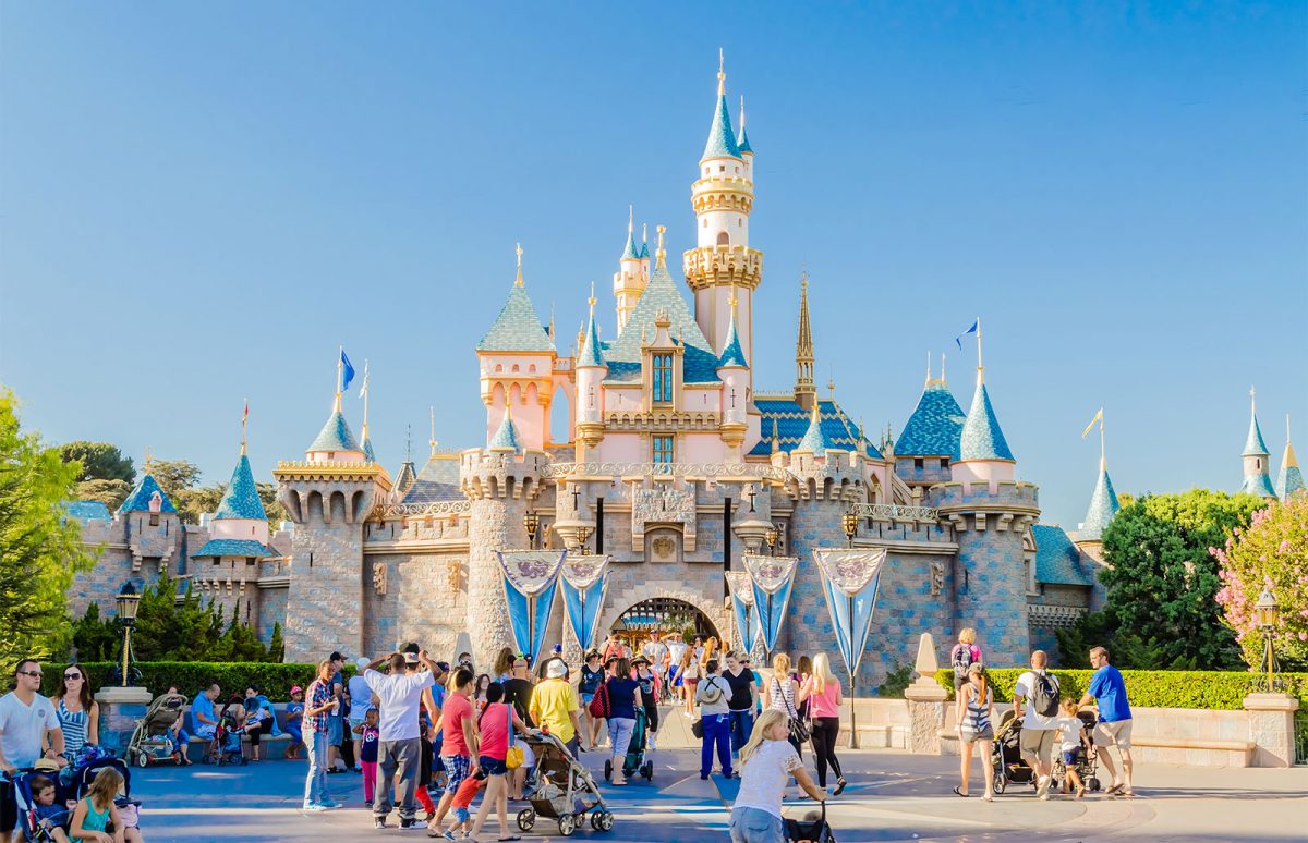 Disneyland a fost transformat într-un centru uriaș de vaccinarea anti-COVID! „Va găzdui primul supercentru de vaccinare”