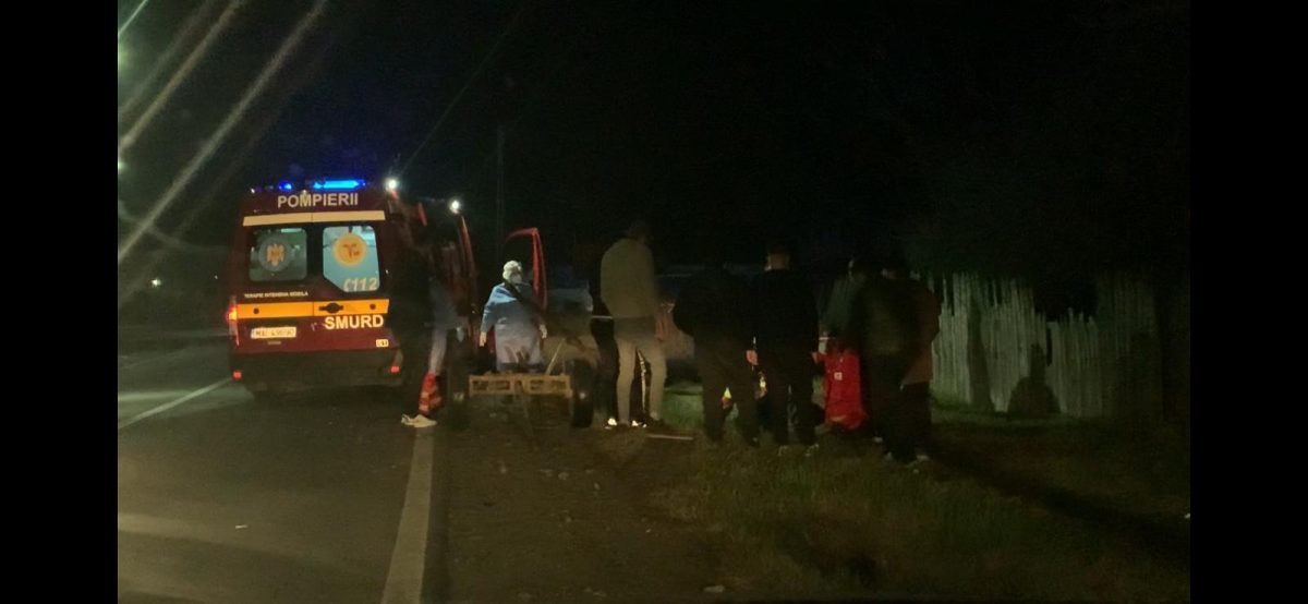 Atelaj făcut praf de o mașină. Căruțașul era băut. Și-a pus în pericol propriul copil