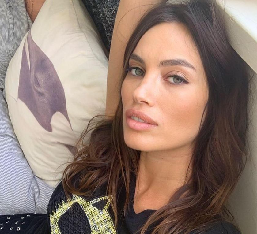 Încă o nuntă cu fast în showbiz! Alina Pușcău a anunțat că se căsătorește în 2021. Cine este alesul inimii