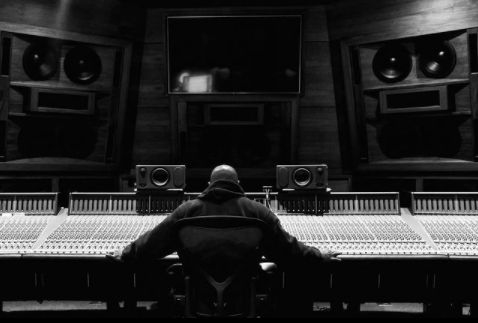 Casa lui Dr. Dre, prădată de hoți. Patru persoane au fost arestate