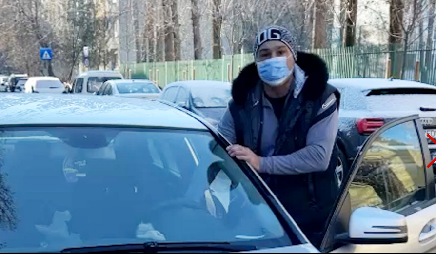 Blestemul abătut asupra interlopului din București care a vrut să calce cu mașina un bebeluș