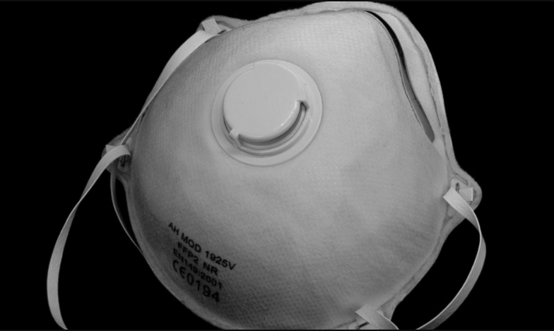 În urma apariției noii tulpini de coronavirus, această mască ar putea deveni obligatorie în Europa