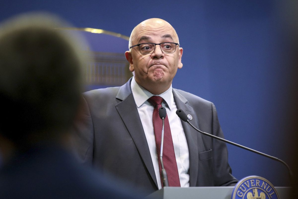 Raed Arafat o „ironizează” pe Diana Șoșoacă: „Te întrebi dacă persoana respectivă mai poate să-și exercite funcțiile”