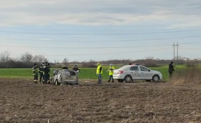 E alertă la Timișoara! Cadavru carbonizat, găsit într-o mașină arsă