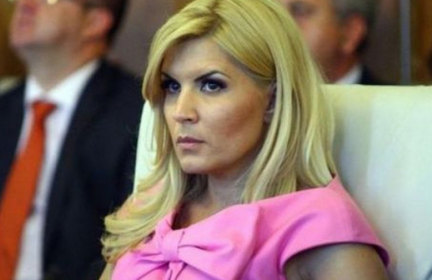 Imagine Stire Elena Udrea sărbătorește cu tort în închisoare împlinirea a 50 de ani! Iubitul Adrian Alexandrov îi face o mare surpriză | 2review.ro