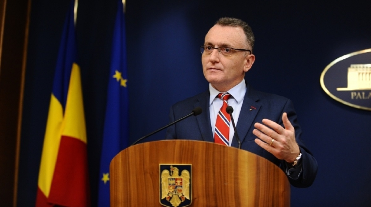 Shimbări în acordarea burselor școlare. Sorin Cîmpeanu: ”Să ajungă, într-adevăr , la acei elevi care au nevoie”