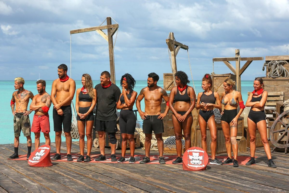 Imagine Stire Chinul pe care trebuie să-l îndure concurentele de la Survivor România. Câtă lenjerie intimă și-au luat în Republica Dominicană | 2review.ro