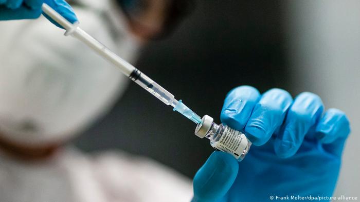 Peste 19.000 de persoane au fost vaccinate în ultimele 24 de ore. Câte reacții adverse au fost înregistrate