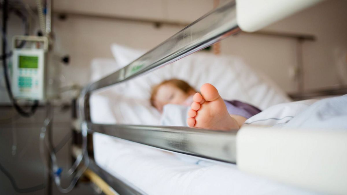 Un copil a ajuns la spital după ce a înghițit o monedă de 50 de bani