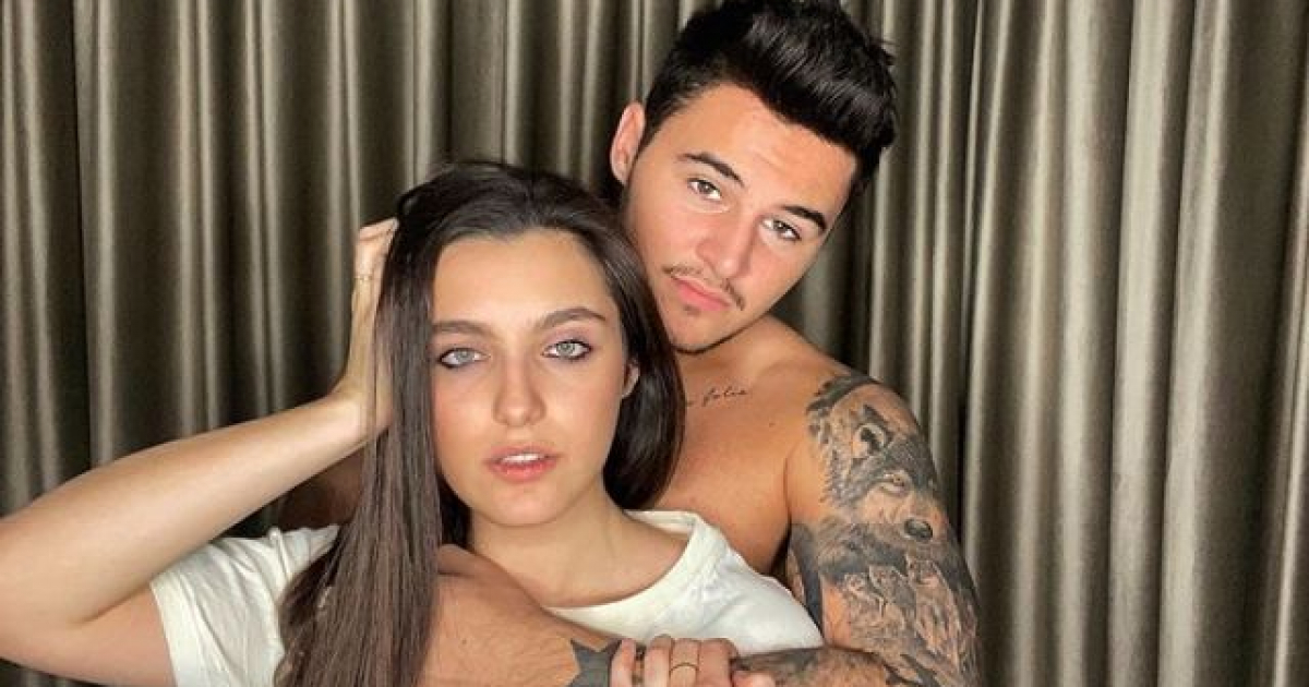 Imagine Stire Mario Fresh a răsfățat-o pe Alexia Eram de Dragobete! Unde au plecat cei doi. „Mă apuc de făcut bagajul” | 2review.ro