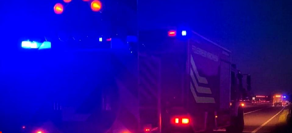 Accident grav! Un microbuz cu 9 români a fost lovit în plin de un camion pe autostradă, în Germania
