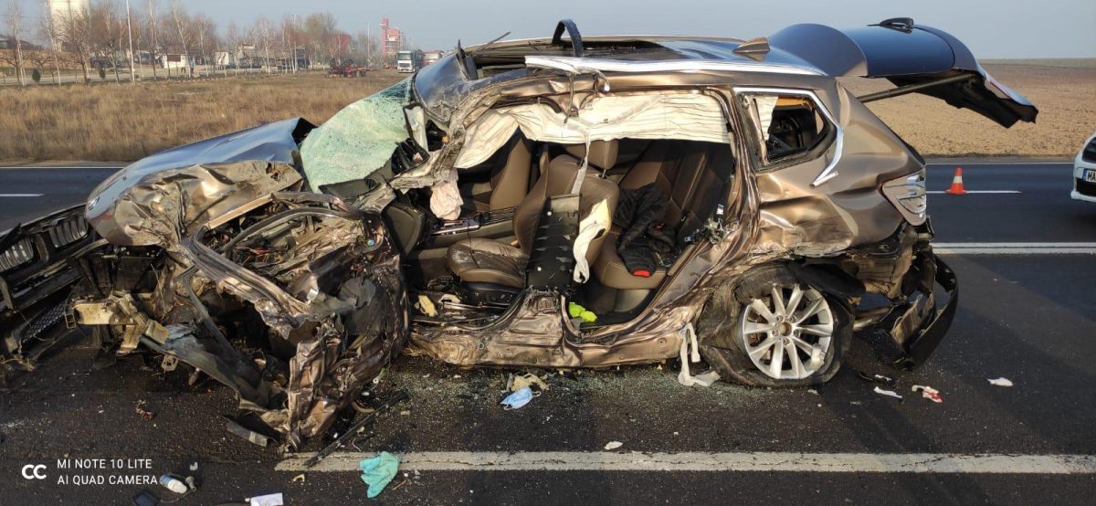 Accident grav pe DN5. Planul roșu de intervenție a fost activat. Un bărbat a murit pe loc, iar alte șapte persoane sunt rănite