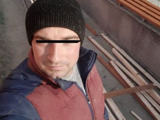 Băiatul de 13 ani, care a fost bătut până la leșin de unchiul lui în parc, nu-și mai amintește nimic. Copiii de acolo strigau „A murit prietenul nostru! A murit!”