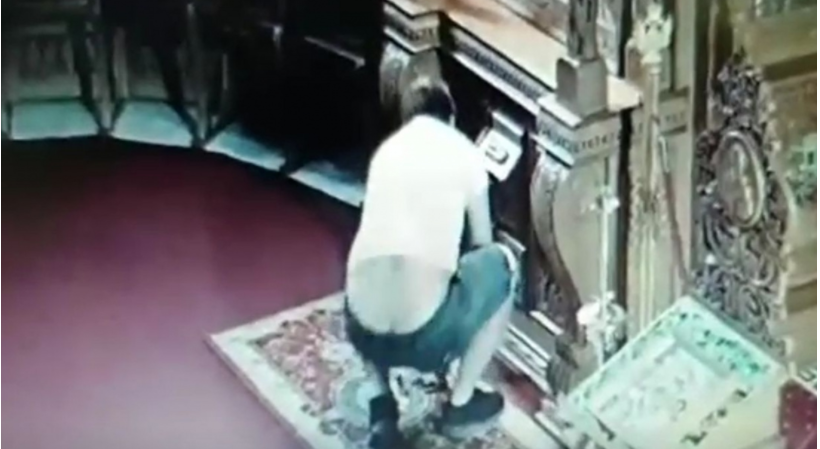 A fost condamnat la închisoare pentru că a spart cuta milei dintr-o mănăstire. Ce a făcut cu banii furați