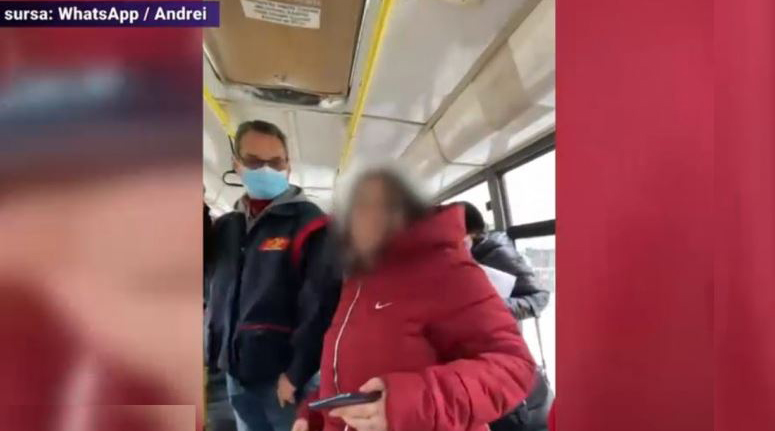 Imagine Stire O femeie a lovit un băiat de 15 ani, după ce a întrebat-o de ce nu poartă mască. Scenele violente s-au petrecut într-un autobuz din Brăila | 2review.ro