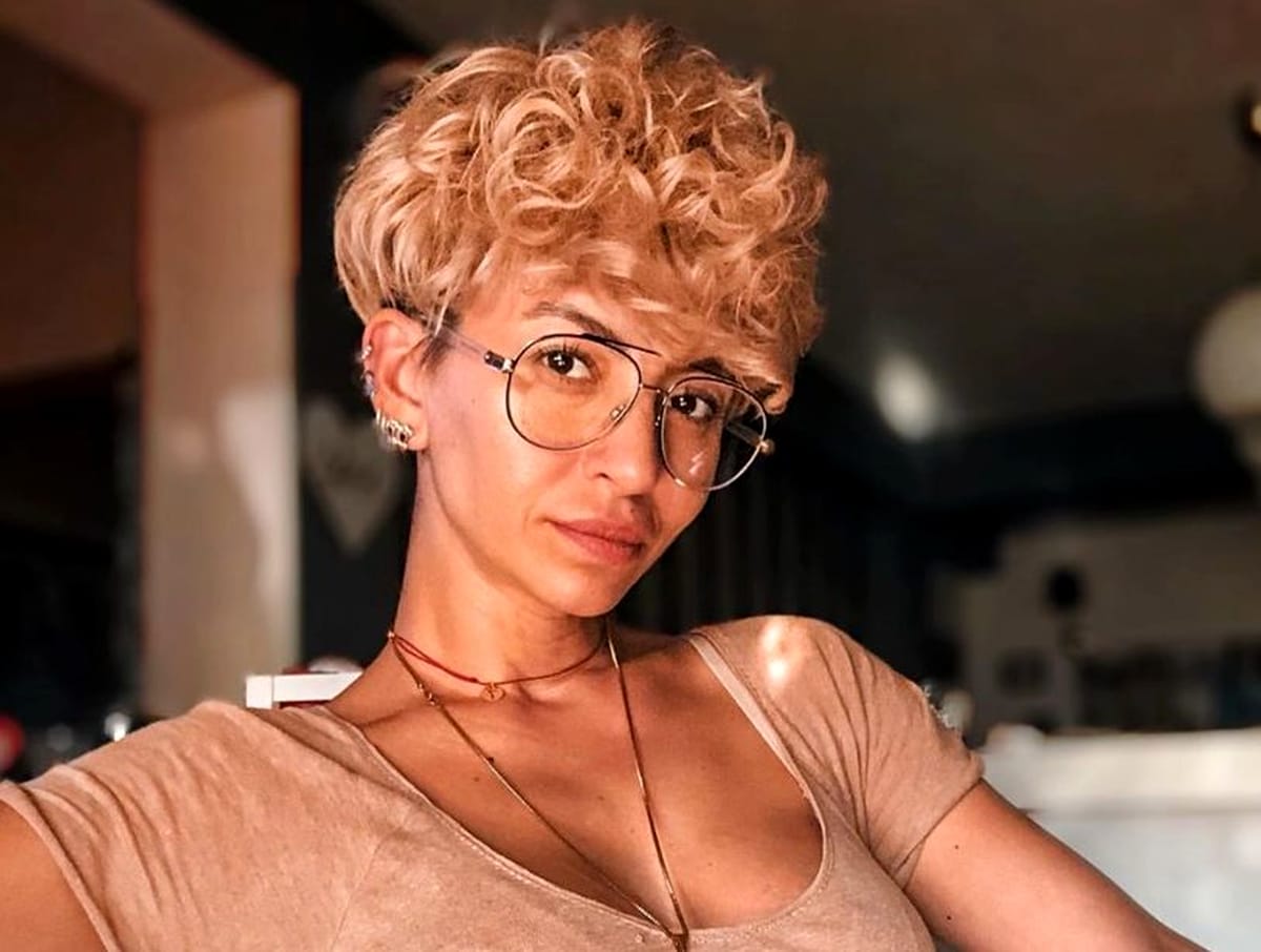 Giulia Anghelescu este de nerecunoscut. Schimbarea majoră pe care a făcut-o artista