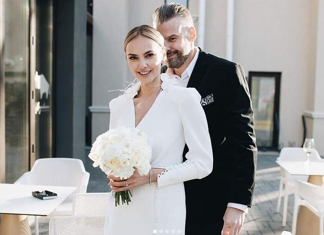 Imagine Stire Roxana Ionescu și Tinu Vidaicu au sărbătorit un an de căsnicie. Ce declarație de dragoste i-a făcut renumitul DJ | 2review.ro