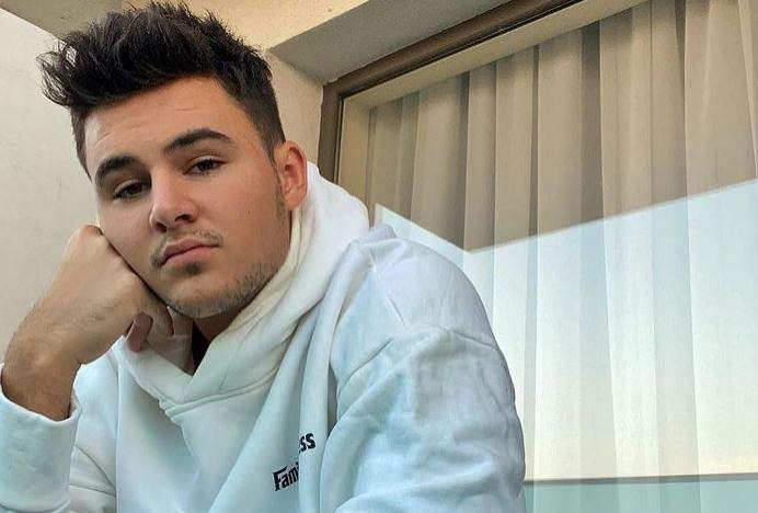 Imagine Stire Mario Fresh, în doliu. O persoană dragă lui a murit „Plâng pentru tine. M-ai distrus” | 2review.ro