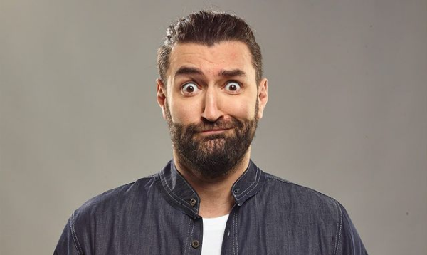 Smiley, luat prin surprindere, dar a răspuns! Ce nu vrea să afle niciodată copilul lui despre el