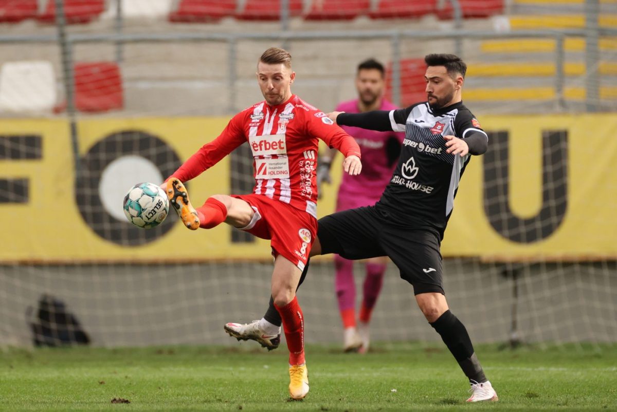 Imagine Stire Zi de fotbal în Liga 1 » 8 variante de profit de la meciurile programate astăzi în play-out »» | 2review.ro