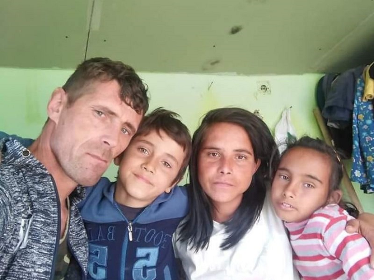 Imagine Stire Lumea o pune la zid că nu are grijă de fiica ei, dar îi face toate poftele! Ce i-a cumpărat Alexandra Bodi fetiței sale. VIDEO | 2review.ro