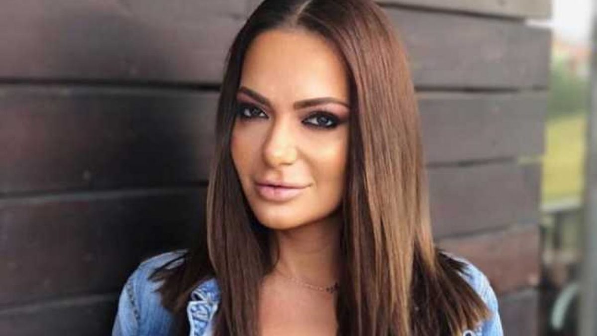 Imagine Stire Andreea Antonescu, probleme de sănătate! Dezvăluirile făcute de mama Faimoasei. „A fost un copil traumatizat de boală” | 2review.ro