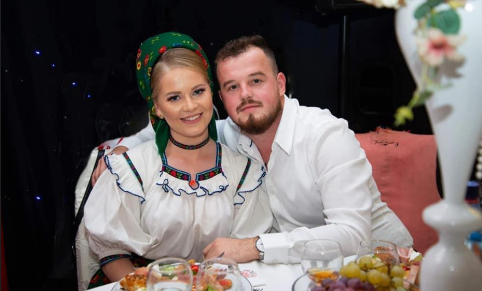 Imagine Stire Cum a fost cerută de nevastă, ”viclenește”, cântăreața Andreea Ciocotișan: ”Nu-mi venea să cred!” | 2review.ro