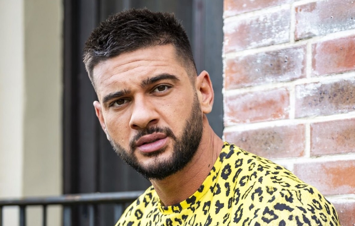 Ce înălțime are, de fapt, Dorian Popa. Domnul Hâtz nu se numără printre cei mai înalți bărbați din showbiz