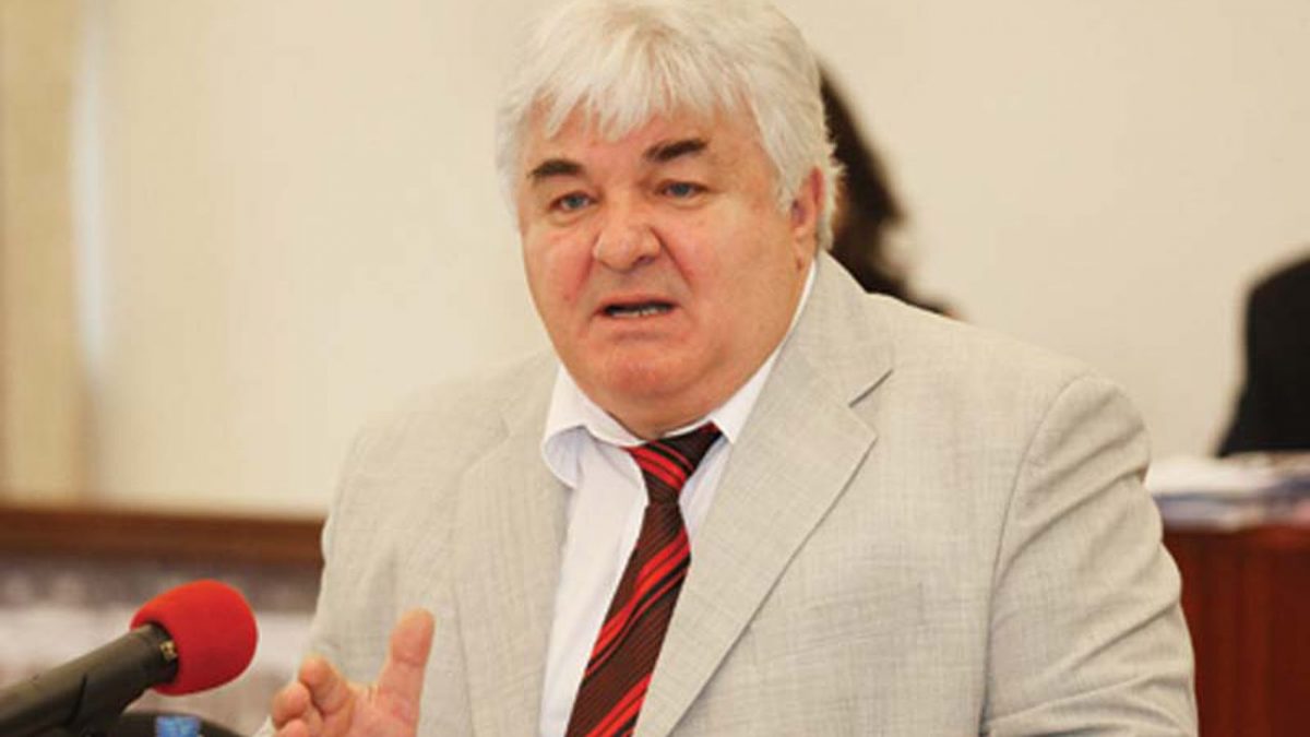 Imagine Stire Un fost primar din Iași este internat, în stare gravă, la spital. Edilul are coronavirus | 2review.ro