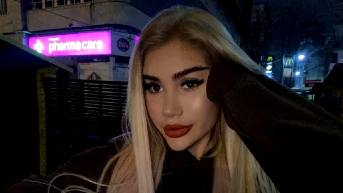 Imagine Stire Cu ce se ocupă, de fapt, Bia Khalifa? Fosta iubită a lui Dani Mocanu are doar 8 clase, dar învârte mii de euro | 2review.ro