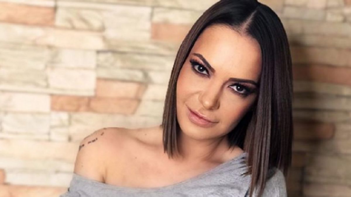 Imagine Stire Andreea Antonescu le dă replica Faimoșilor. „Ești cea mai îmbârligătoare, cea mai falsă!” Vedeta a spus tot | 2review.ro