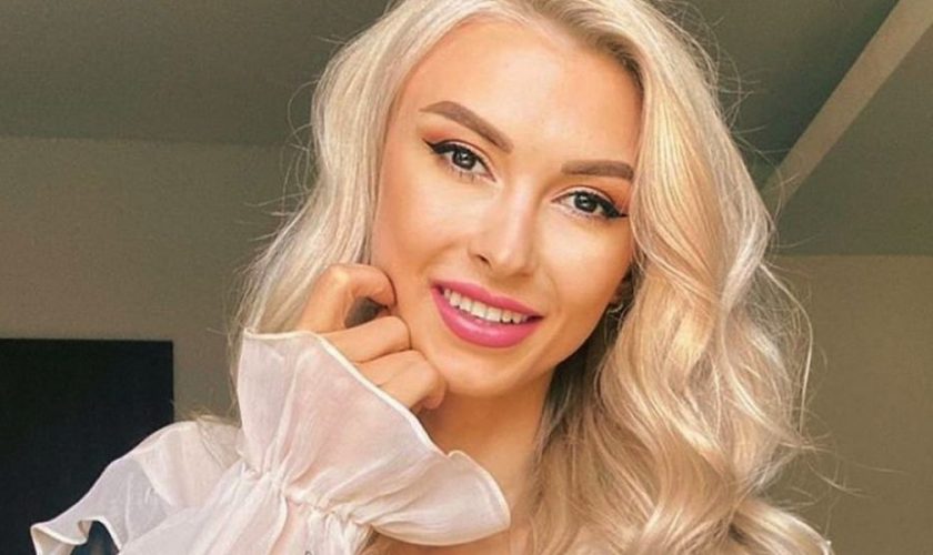 Imagine Stire Andreea Bălan, strigăt de ajutor pentru o fetiță grav bolnavă! „Copilăria ei a fost compromisă” | 2review.ro