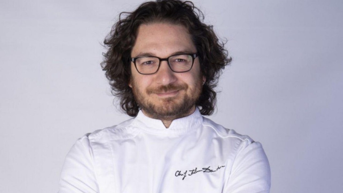 Imagine Stire Scărlătescu și Florin Dumitrescu suferă de boala secolului 21. Cheful de la Antena 1 a dat cărțile pe față | 2review.ro