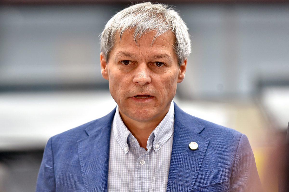 Imagine Stire Dacian Cioloș are coronavirus. Anunțul făcut de politician: „Rezultatul este, din păcate, pozitiv” | 2review.ro