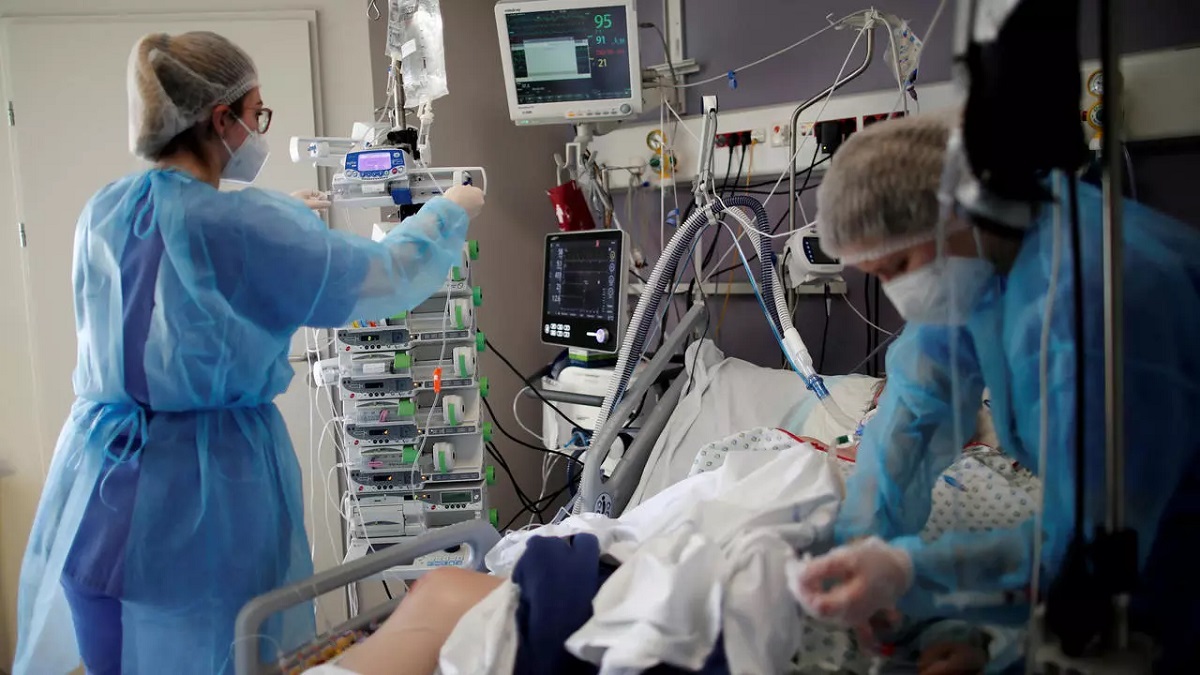 Imagine Stire Bilanț coronavirus România, 3 martie 2022. Câte decese s-au înregistrat în ultimele 24 de ore | 2review.ro