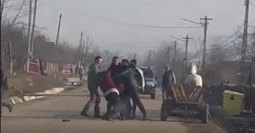 Caz șocant! Primarul unei comune din Iași a fost snopit în bătaie de câțiva cetățeni