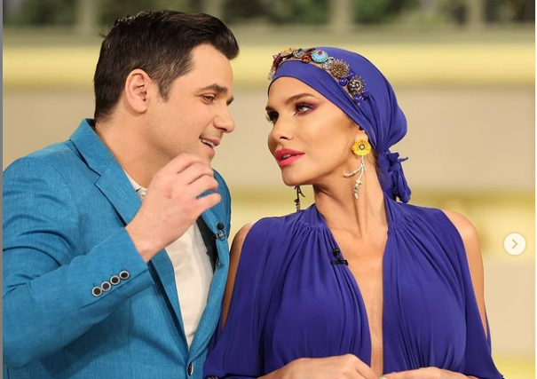 Imagine Stire Anna Lesko lovește din nou: ”Mă cam enervezi!” / ”Te ador!” | 2review.ro