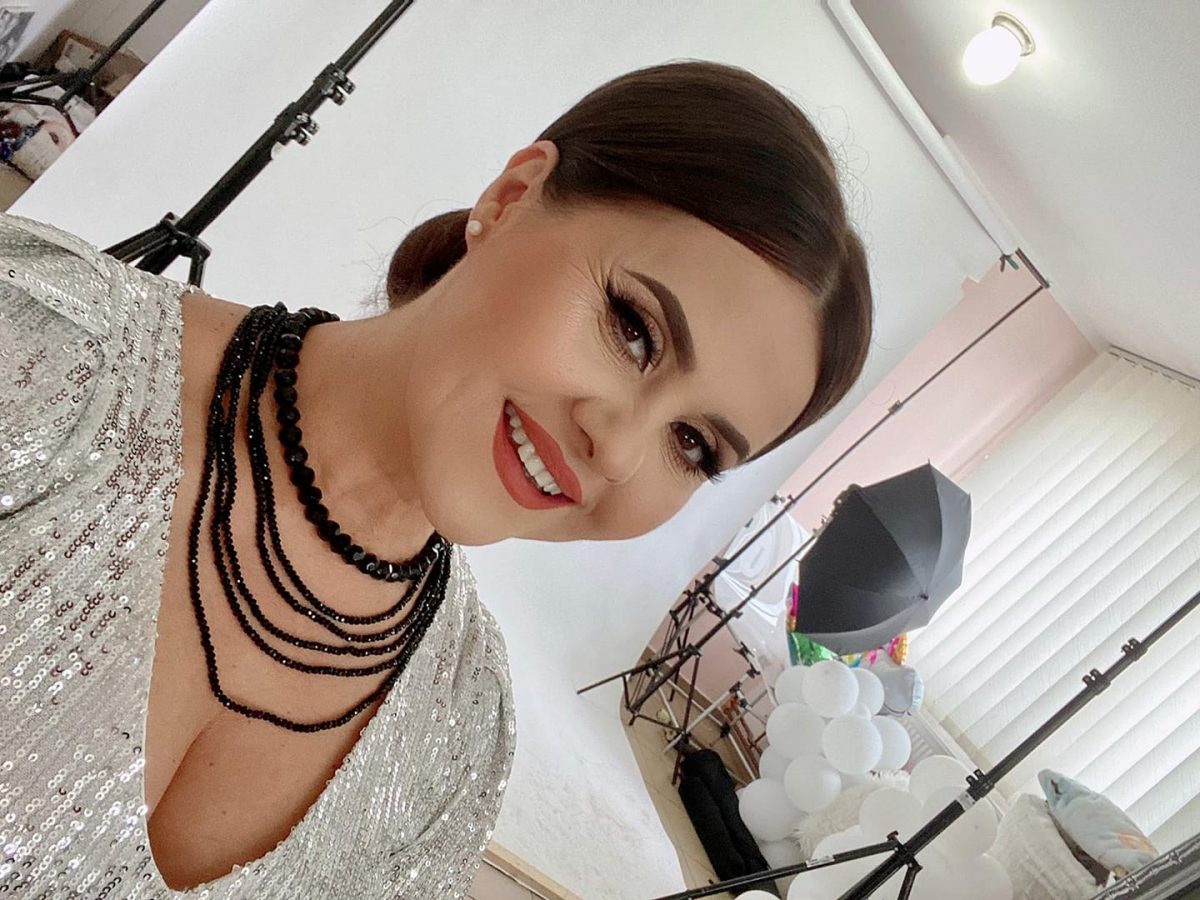Imagine Stire Ce nu-și poate ierta Niculina Stoican. Artista a vegheat la căpătâiul lui Petrică Mîțu Stoian și a vorbit despre regretul care o bântuie: ”Nu m-a mai dus mintea, nu m-am gândit” | 2review.ro