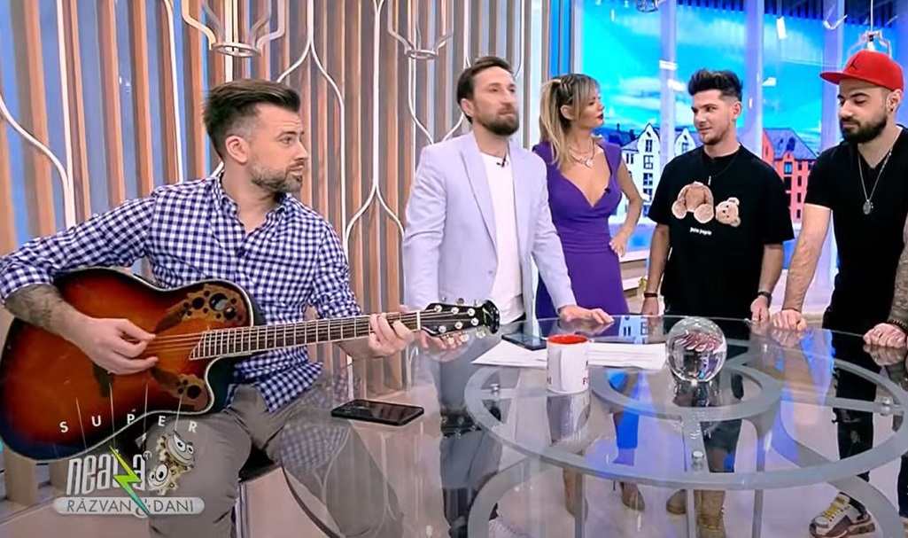 Imagine Stire Ramona Olaru și Cuza, “înțepături” acide în direct, la Antena 1! Gestul surprinzător făcut de cântăreț față de fosta iubită | VIDEO | 2review.ro