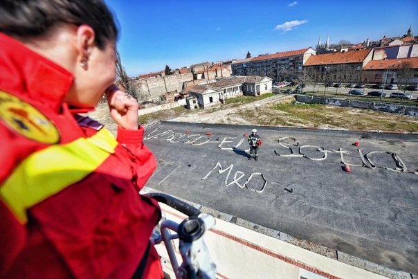 Cum a fost cerută în căsătorie o tânără din Timiș! A fost ceva inedit