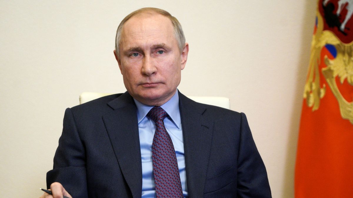 Imagine Stire Ce salariu încasează Vladimir Putin lunar? Klaus Iohannis nici nu visează la asta | 2review.ro