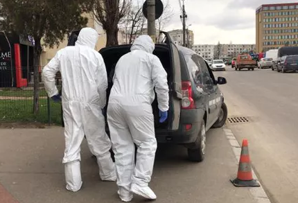 Imagini terifiante la Iași! Femeie moartă și acoperită de fecale, descoperită într-un apartament